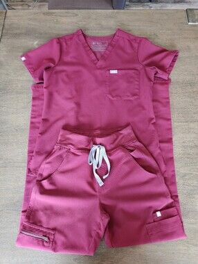 Figs Burgundy Set - HW Yola & Catarina